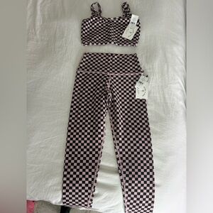 Electric & Rose cute gym outfit.